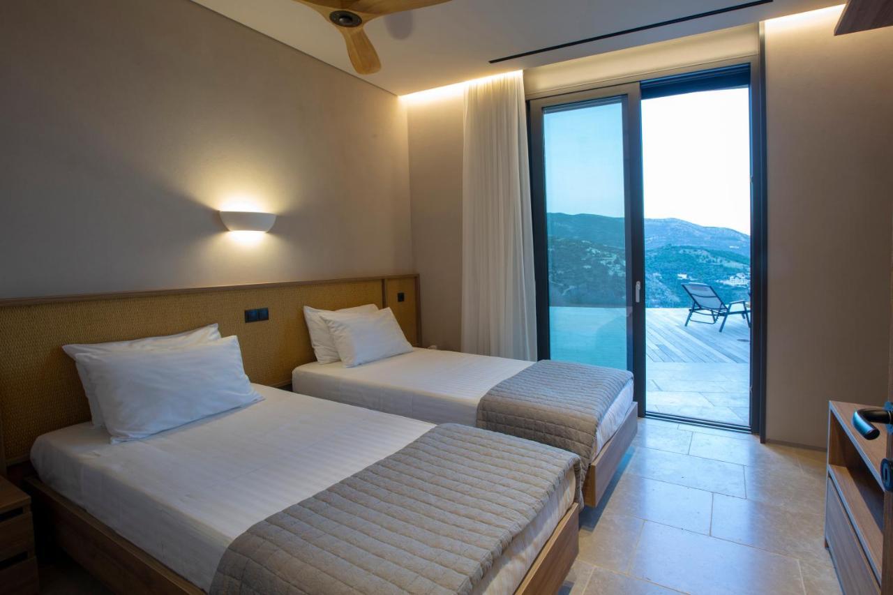 Blooms Of Sivota Bay - Luxury Villas With Private Heated Pool Exteriör bild