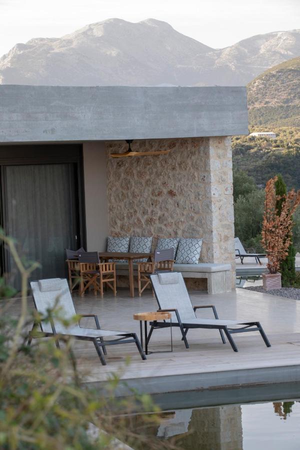 Blooms Of Sivota Bay - Luxury Villas With Private Heated Pool Exteriör bild