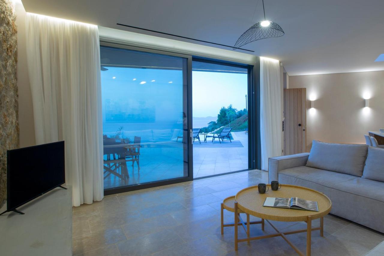 Blooms Of Sivota Bay - Luxury Villas With Private Heated Pool Exteriör bild