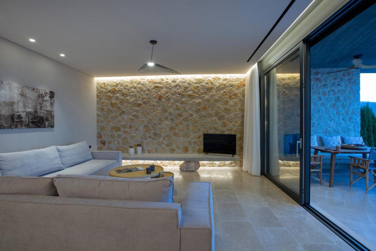 Blooms Of Sivota Bay - Luxury Villas With Private Heated Pool Exteriör bild